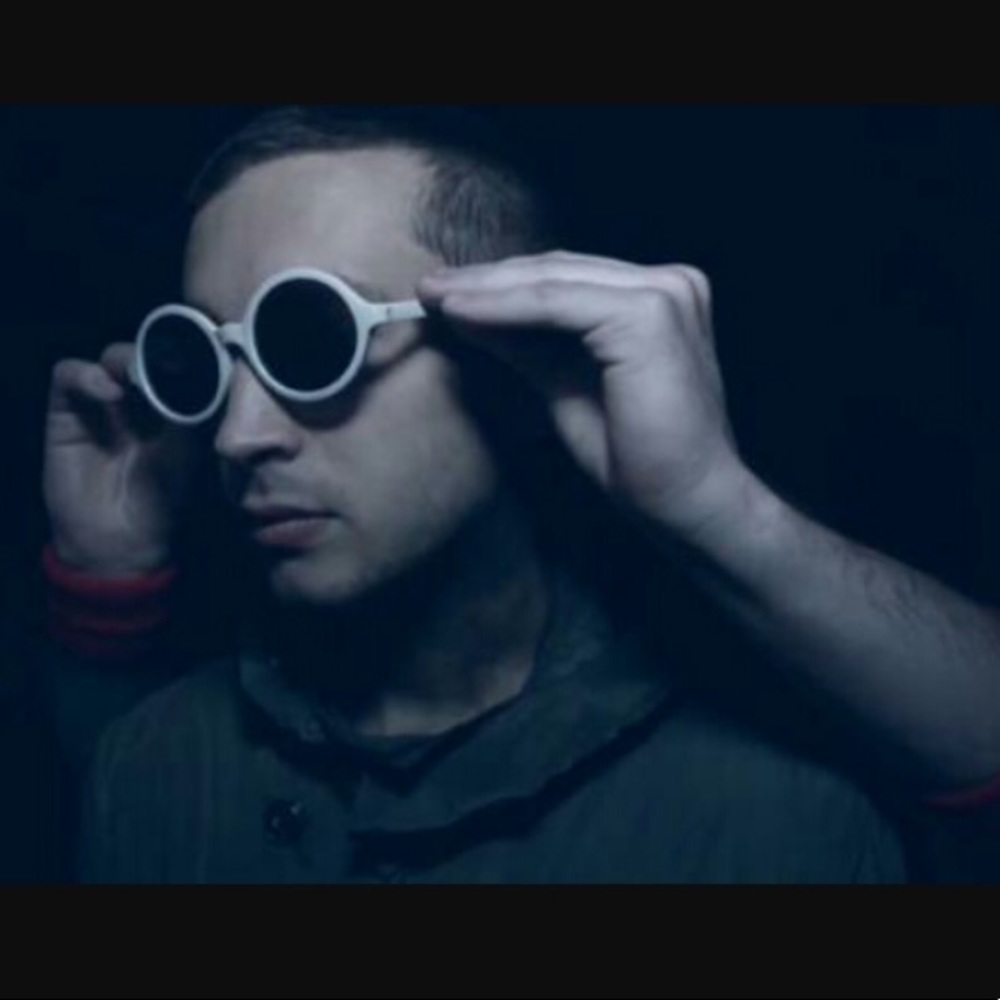 Twenty one pilots glasses!